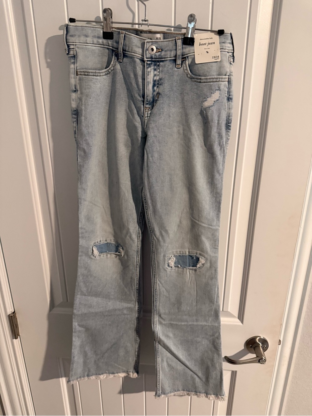 Abercrombie Kids Boot Jean Distressed Light Wash 15/16 NWT